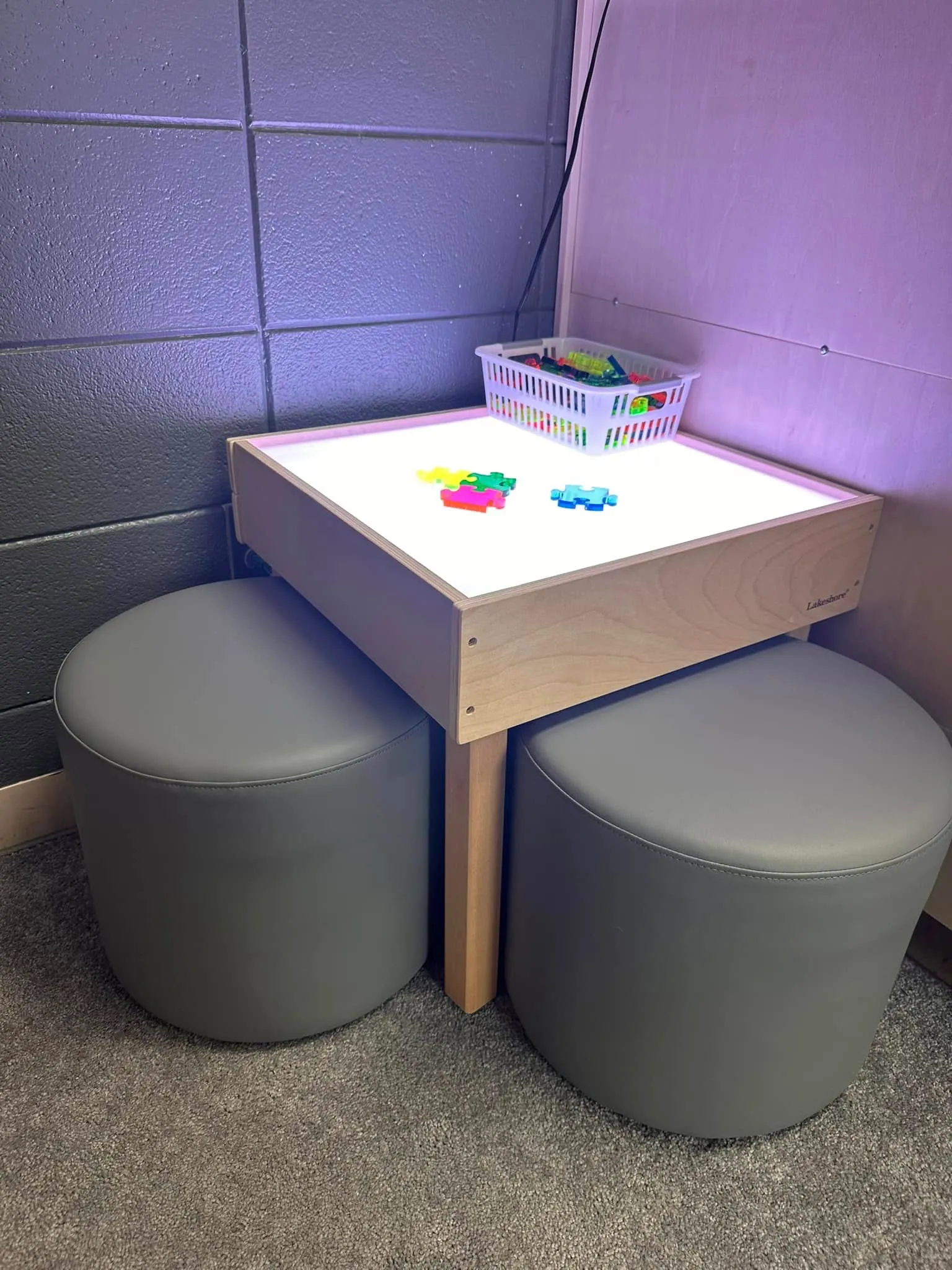 Light-table discovery